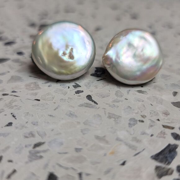 SIMAN TU Clip On Pearl Earrings - Picture 3 of 6